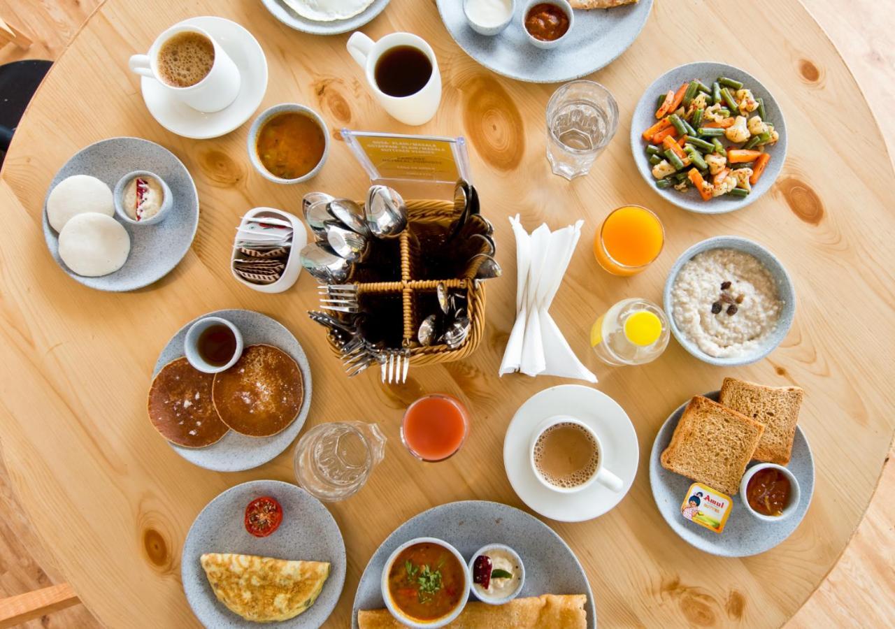 Bloom Hotel - Gachibowli 하이데라바드 외부 사진