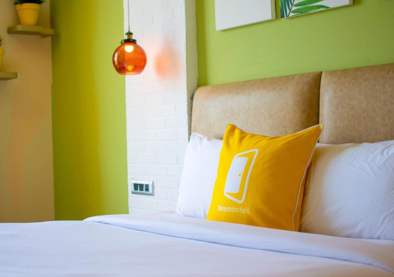 Bloom Hotel - Gachibowli 하이데라바드 외부 사진